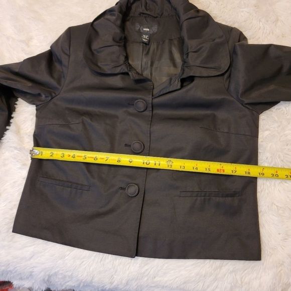 Women’s gorgeous H&M  black sateen collared jacket 10 - Picture 6 of 7